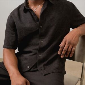 Abercrombie & Fitch Black Short-Sleeve Button-Down Shirt